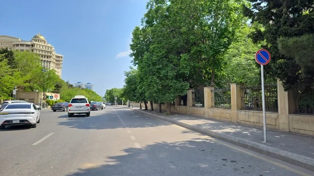 Paytaxtda üç ünvanda minib-düşmə yeri yaradılıb - FOTO