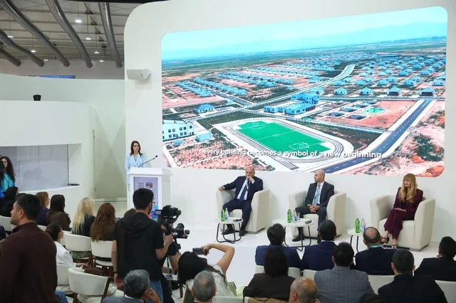 WUF13 yüksəksəviyyəli sessiyalar və rekord sayda iştirakçı ilə uğurla başa çatıb - FOTO