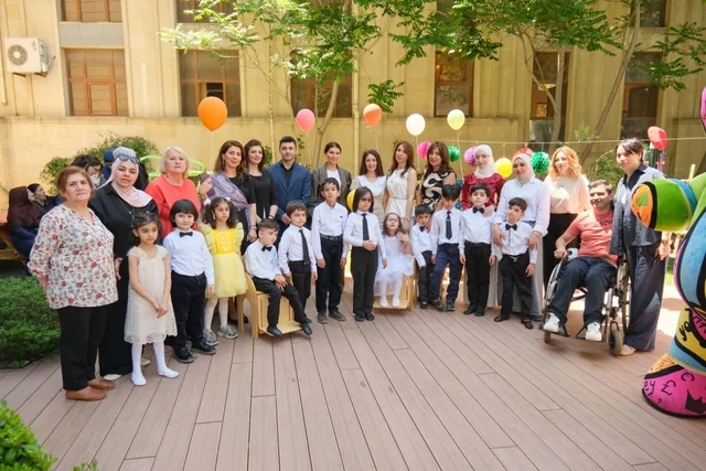 "McDonald's Azərbaycan" "Uşaqların Sağlam Gələcəyi" reabilitasiya mərkəzinə tibbi avadanlıq təqdim edib - FOTO