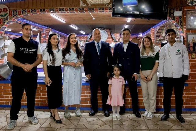 Leyla Əliyeva Lənkəranda "Yaşıl çay" fermer təsərrüfatı ilə tanış olub