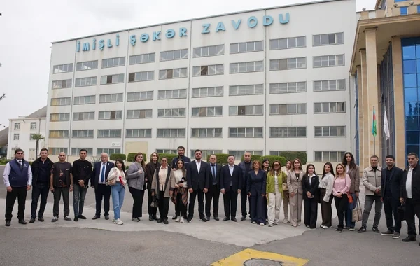 1 Noyabr - Kənd Təsərrüfatı İşçiləri Günü münasibətilə jurnalistlər üçün maarifləndirici təlim keçirilib - Foto
