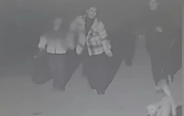 "Kameralara baxanda dəhşətə gəldik" - Bakıda uşağını küçəyə atan ana axtarılır - VİDEO
