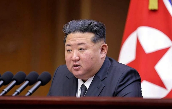 Kim Çen In ictimai tədbirlərin sayına görə rekord vurdu