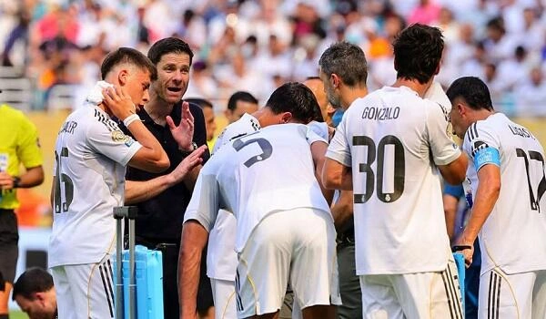 Ən çox gəlir əldə edən 10 futbol klubu...