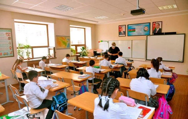 Şagird yerdəyişməsi müvəqqəti dayandırılır