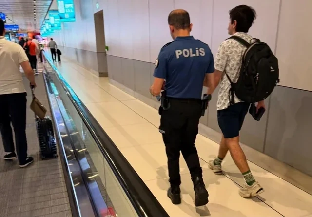 Türkiyənin məşhur komediya ustası saxlanılıb
