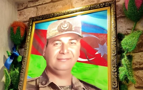 Aprel şəhidi Rasim Məmmədovun qardaşı: "Dedi ki, mən hərbçi olub atamın qisasını alacağam" - VİDEO