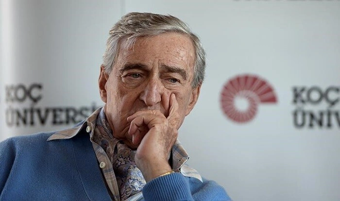 Rəhmi Koç bu lətifəyə görə xalqdan üzr istədi