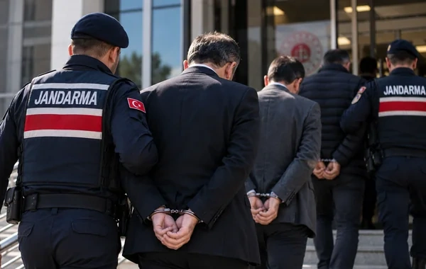 Türkiyədə maliyyə şirkətləri ilə bağlı istintaq: Üç şübhəli üçün həbs tələb edildi