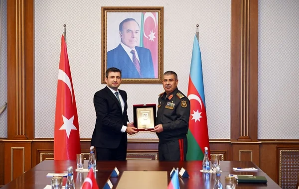 Zakir Həsənov Selçuk Bayraktarı qəbul edib - FOTO