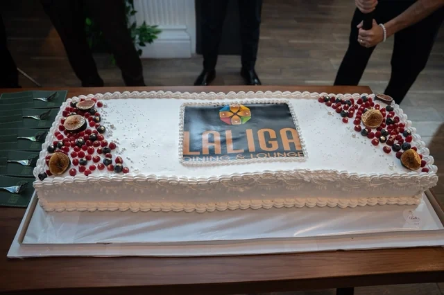 "LaLiga Dining & Lounge" "Musabəyov" parkında şəbəkənin ilk "park-side" məkanını açdı - FOTO