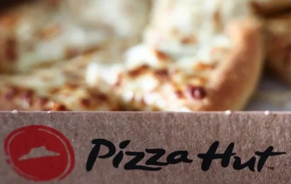 Nəhəng sövdələşmə: "Pizza Hut" 2.7 milyard dollara satıldı