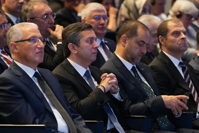 Azərbaycan nümayəndələri İstanbul İqlim Maliyyəsi Sammitində çıxış ediblər - FOTO