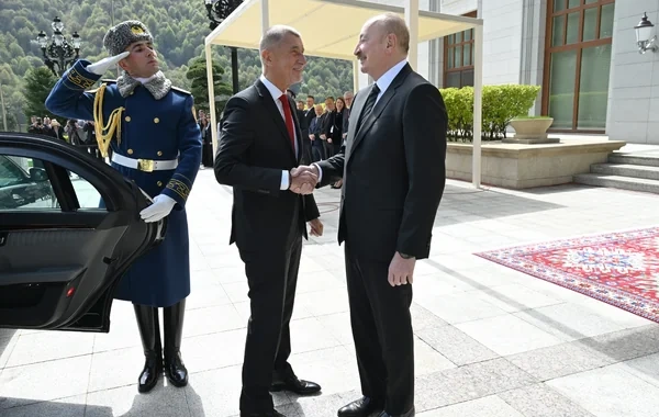 İlham Əliyev Çexiyanın baş nazirini Qəbələdə qarşıladı - FOTO
