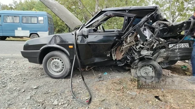 Qaxda baş verən ağır qəzanın detalları: Xəsarət alanlar var - Foto