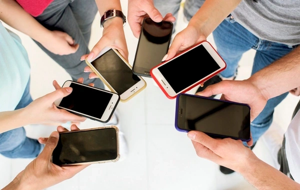 2025-ci ildə ən pis smartfon istehsalçılarının adları açıqlandı