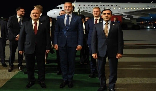 Rixard Raşi Azərbaycana gəldi