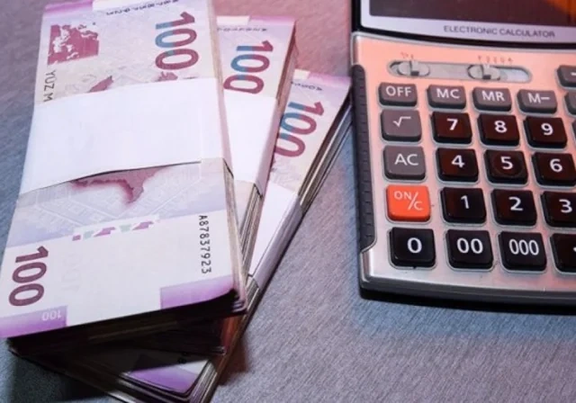 Azərbaycan iqtisadiyyatında DİQQƏTÇƏKƏN RƏQƏMLƏR: Gəlirlər artır, xarici borc azalır - FOTO