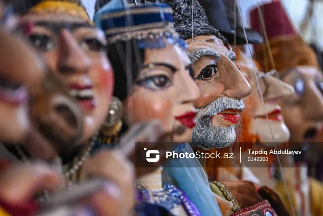 Uşaqların dünyasından incəsənətə gedən yol: Kukla Teatrından FOTOREPORTAJ