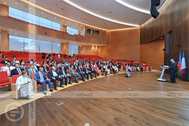 Azərbaycandan 18 rəhbər şəxs xaricdə təhsil proqramında yer alıb