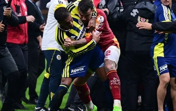 İstanbul derbisindən sonra dalaşan futbolçuların cəzaları bəlli oldu