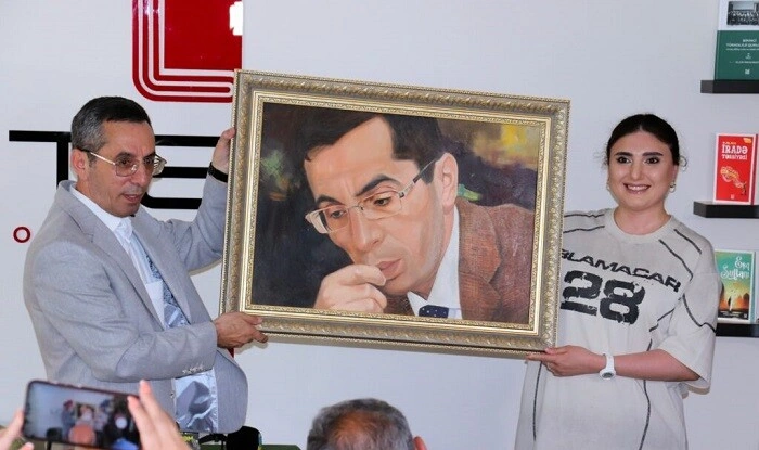 Qulu Ağsəs: Niyə “Saat 6-nı gözləyirəm”?