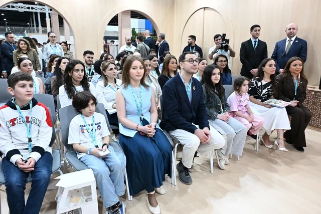 Leyla və Arzu Əliyevalar "Urban Expo" sərgisi ilə tanış olublar - FOTO