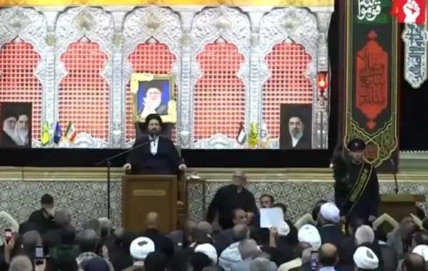 İran siyasətində yeni hadisə: Xomeyninin nəvəsi önə çıxarılır? - VİDEO