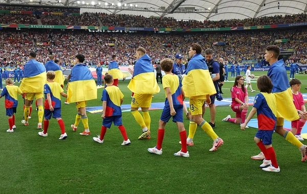 UEFA Ukrayna Futbol Assosiasiyasını Rusiya əleyhinə şüara görə cəzalandırdı