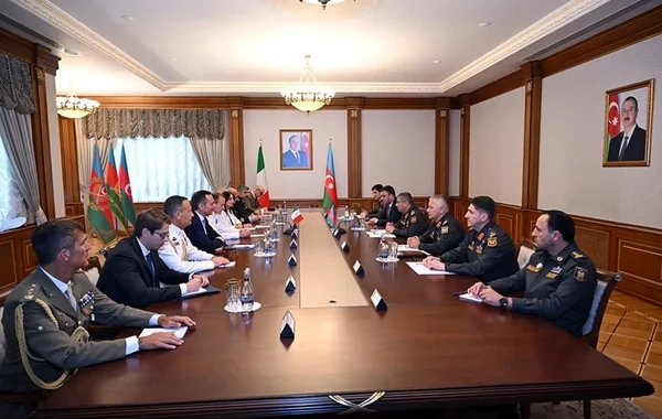 Azərbaycanla İtaliya arasında müdafiə sahəsində əməkdaşlıq perspektivləri müzakirə olunub