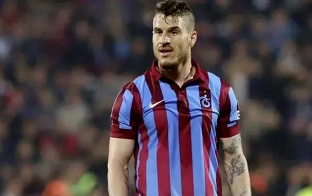 Nəriman Axundzadə Azərbaycan futbol tarixinin ən bahalı transferi oldu