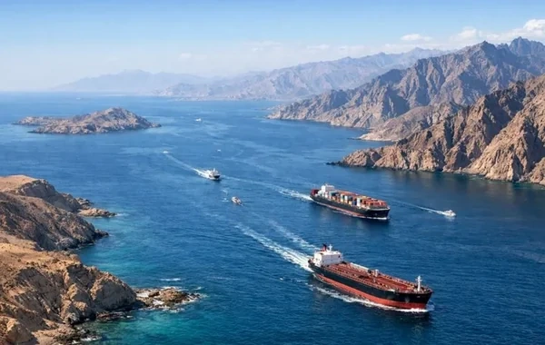 İran və Oman Hörmüz boğazı üzrə razılığa gəldilər