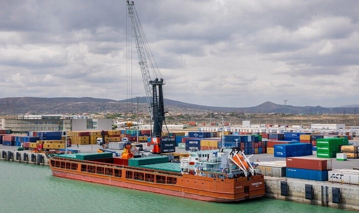 Bakı Limanında yükaşırma 3% artdı