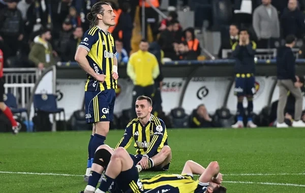 Türkiyə Superliqası: "Fənərbağça" öz meydanında sürpriz nəticəyə imza atdı
