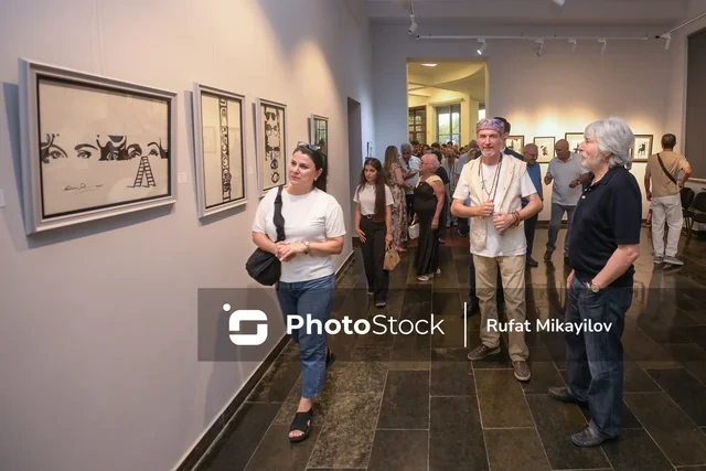 Bakıda rəssam və şair Nazim Şahın sərgisi açılıb - FOTO