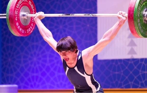 Ağırlıqqaldıranımız Avropa birinciliyində üç medal qazandı