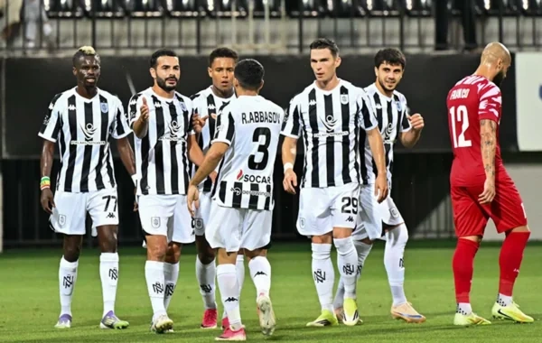 "Neftçi"dən böyükhesablı qələbə və ikiqat yubiley
