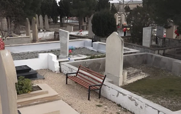 "Anam rəhmətə getdi, dəfn etməli deyiləm?" - Sumqayıt qəbiristanlığında şok qiymətlər