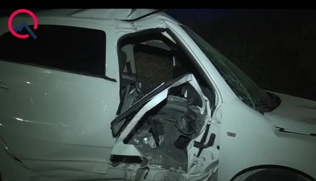 Bərdədə "Chevrolet" beton arakəsməyə çırpıldı: Sərnişin yaralandı - FOTO
