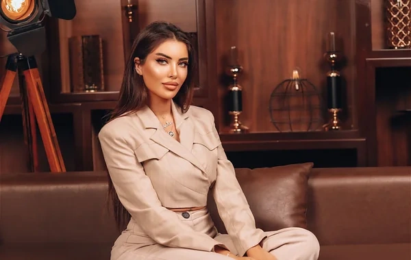 "Laser Beauty Clinic"lə bağlı şok açıqlama - Nigar Rüfət həkim-kosmetoloq işləyə bilməzmiş