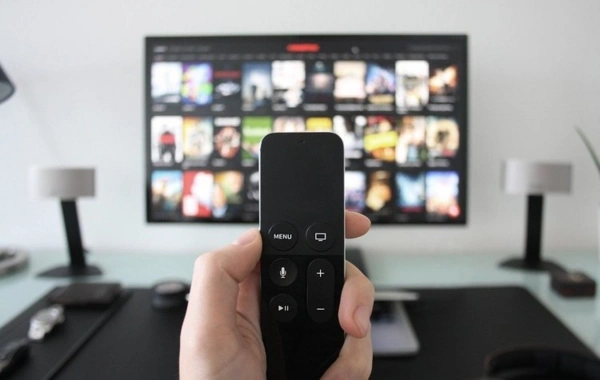 "LG" və "Samsung" televizorları sahiblərini izləyir?