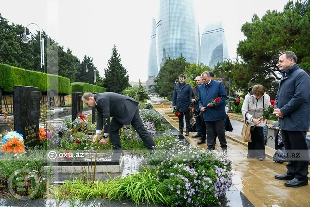 Milli Qəhrəman Yuri Kovalyovun məzarı ziyarət edildi - Foto/Video
