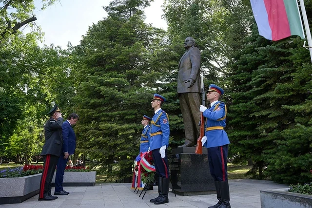 Azərbaycanın müdafiə naziri Serbiyada mühüm müzakirələr apardı - FOTO