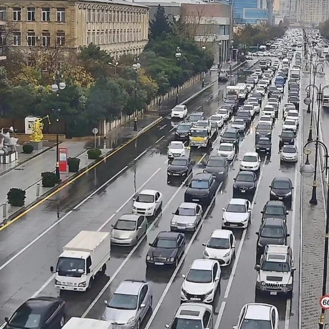 Hazırda paytaxtda sıxlıq olan küçələrin SİYAHISI - 05.12.2025