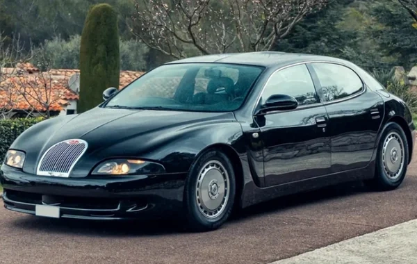 "Bugatti"nin ən nadir modellərindən biri satışa çıxarılacaq