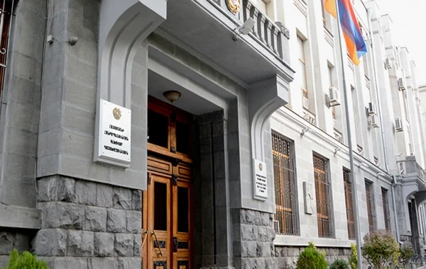Keçmiş baş nazirin ailəsi prokurorluqda: Ermənistanı silkələyən cinayət işi