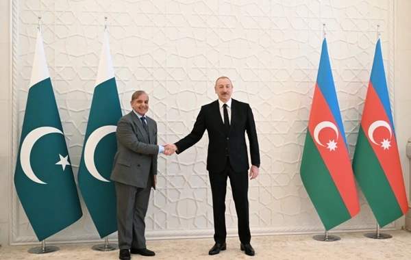 Məhəmməd Şahbaz Şərif Azərbaycan Prezidentini təbrik etdi