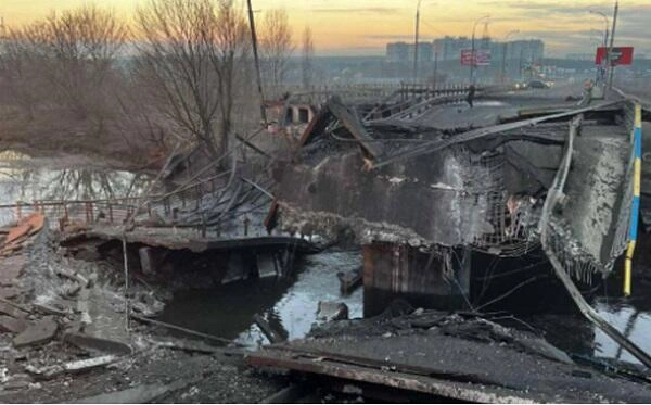 Ukrayna ordusu Krım istiqamətindəki 4 körpünü vurdu