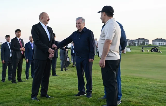 İlham Əliyev Qırğızıstan, Özbəkistan və Tacikistan prezidentləri ilə birlikdə Çolpon-Ata şəhərində Qolf Klubun açılışında iştirak edib - FOTO - VİDEO