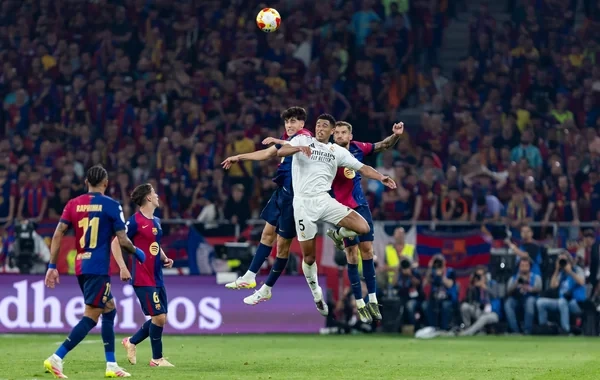 "Barselona" ən çox maaş verəcəyi futbolçusunu seçdi - FOTO